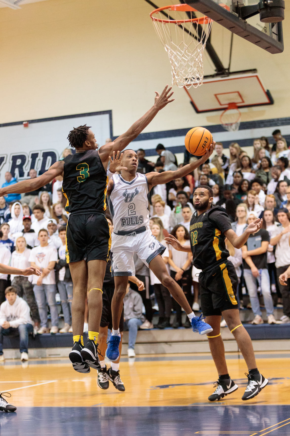The Hickory Ridge Ragin' Bulls Host the Independence Patriots in a Southwestern Class 4A matchup.